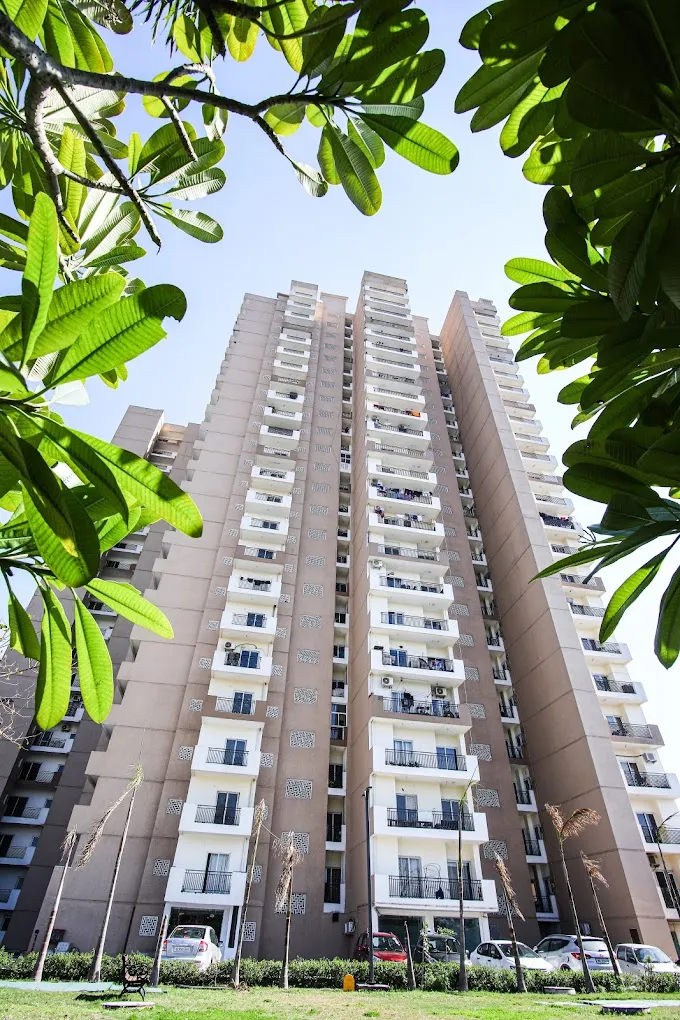 LA ROYALE APARTMENT